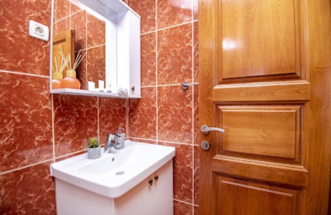 Apartmani Dubrava Podstrana Exterior photo